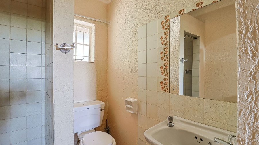 5 Bedroom Property for Sale in Protea Park North West